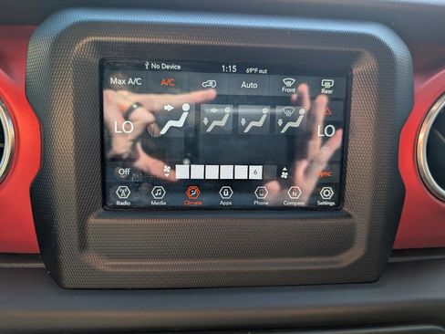 Used 2020 Jeep Wrangler Unlimited Rubicon AWD/4WD image 31