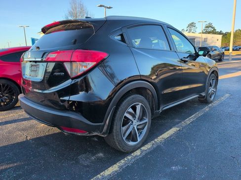 Used 2021 Honda HR-V EX image 3