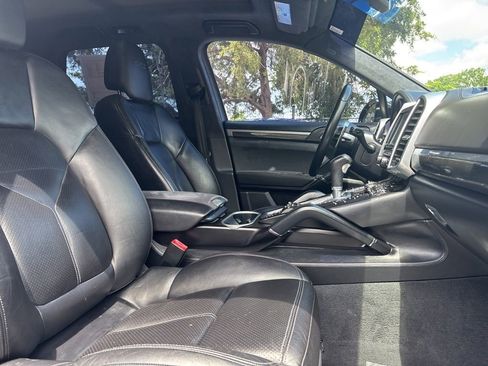 Used 2016 Porsche Cayenne GTS AWD/4WD image 12