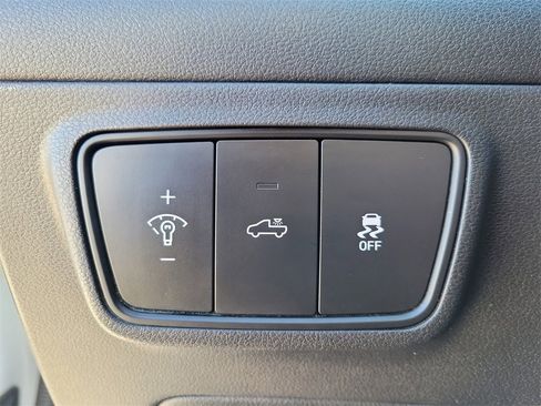 Used 2023 Hyundai Santa Cruz SE image 18