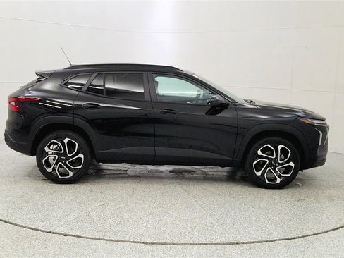 New 2026 Chevrolet Trax RS w/ Driver Confidence Package FWD image 8