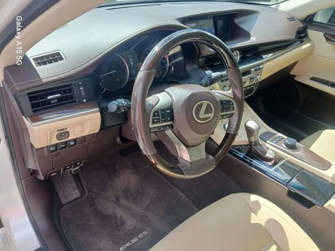 Used 2018 Lexus ES 350 w/ Premier Package FWD image 7