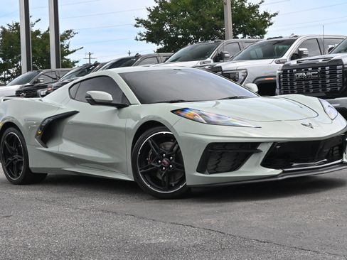 Used 2024 Chevrolet Corvette Stingray Premium Cpe w/ Z51 Performance Package RWD image 2