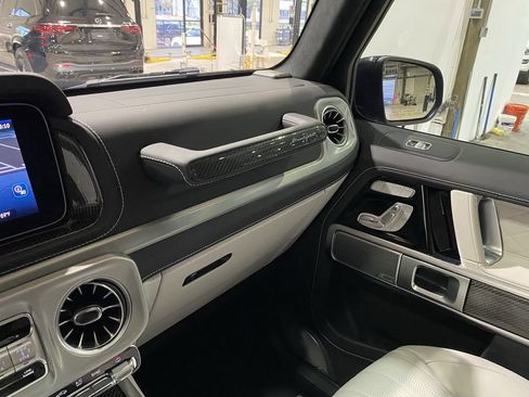 Certified 2025 Mercedes-Benz G 63 AMG 4MATIC image 4