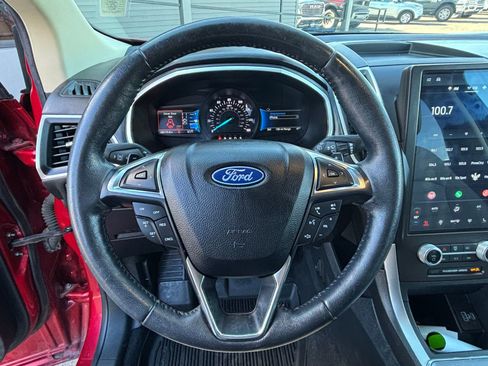 Used 2021 Ford Edge SEL w/ Convenience Package image 14