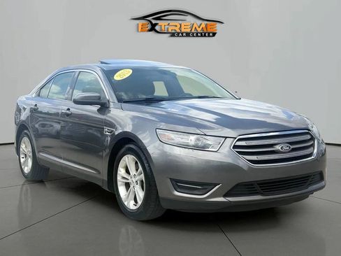 Used 2013 Ford Taurus SEL FWD image 10
