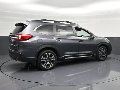 Used 2023 Subaru Ascent Limited AWD/4WD image 3