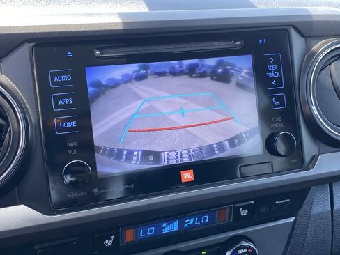 Used 2019 Toyota Tacoma TRD Off-Road AWD/4WD image 30