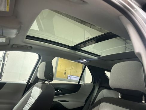 Used 2023 Chevrolet Equinox LT AWD/4WD image 7