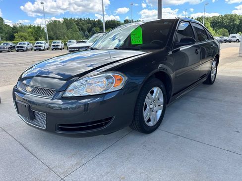 Used 2014 Chevrolet Impala LT w/ LT Sunroof Package FWD image 2