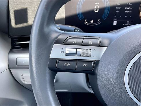 Used 2025 Hyundai Kona SEL FWD image 23