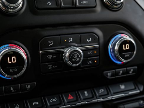 Used 2022 GMC Sierra 3500 Denali w/ Technology Package image 60