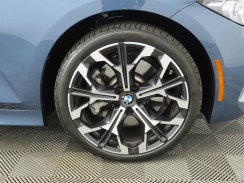 Certified 2025 BMW 330i Sedan w/ Premium Package image 32