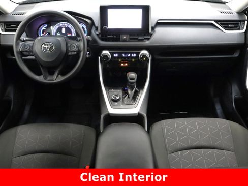 Certified 2025 Toyota RAV4 XLE image 30