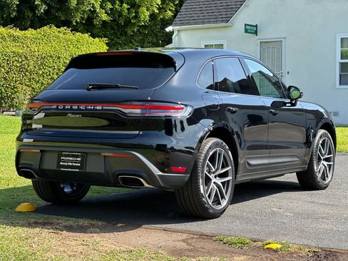 Certified 2025 Porsche Macan AWD/4WD image 8