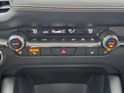 New 2026 MAZDA MAZDA3 Hatchback w/Premium Plus Pkg image 16