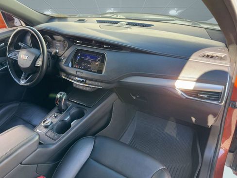 Used 2019 Cadillac XT4 Premium Luxury w/ Cold Weather Package image 30