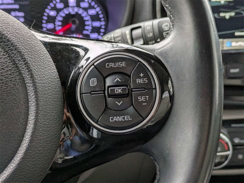 Used 2022 Kia Soul EX image 27
