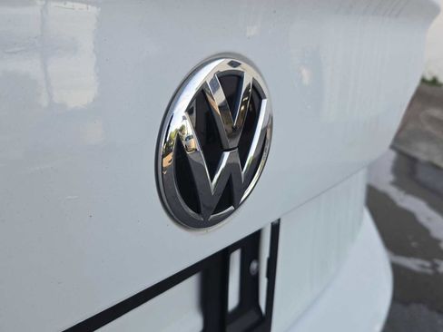 Used 2021 Volkswagen Jetta R-Line image 12