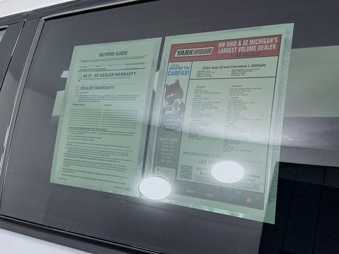 Certified 2024 Jeep Grand Cherokee L Laredo image 16