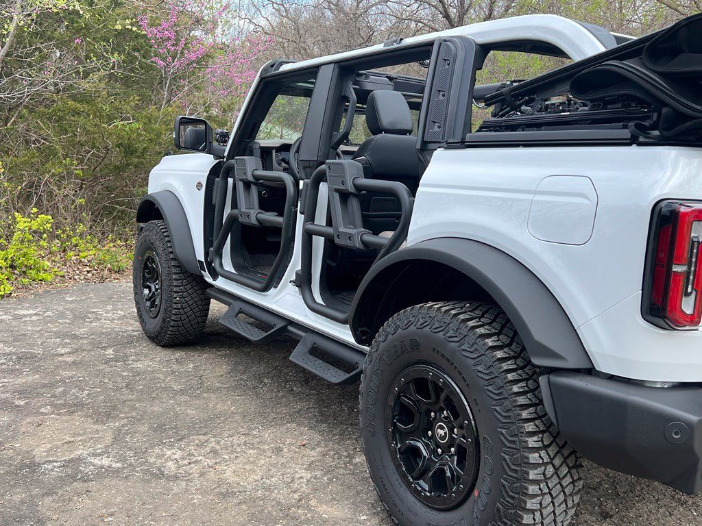 Used 2024 Ford Bronco Wildtrak AWD/4WD image 2