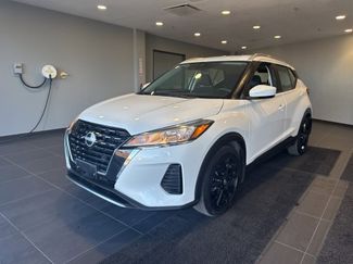 Used 2022 Nissan Kicks SV video 1