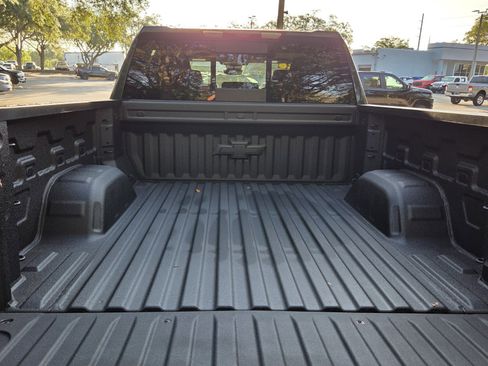 Used 2026 Chevrolet Silverado 1500 High Country w/ Technology Package AWD/4WD image 17