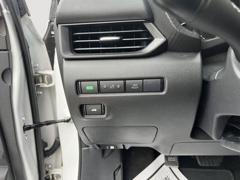 Certified 2024 Nissan Sentra S FWD image 28