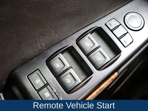 Used 2018 Chevrolet Suburban Premier image 24