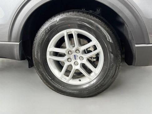 Used 2026 Ford Explorer Active AWD/4WD image 36