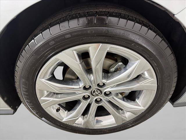 Used 2022 Toyota Sienna Platinum FWD image 14