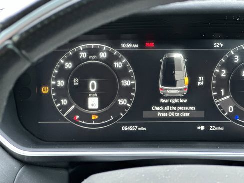 Used 2018 Land Rover Range Rover Sport HSE Dynamic image 26