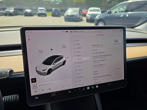 Used 2021 Tesla Model 3 Standard Range Plus RWD image 2