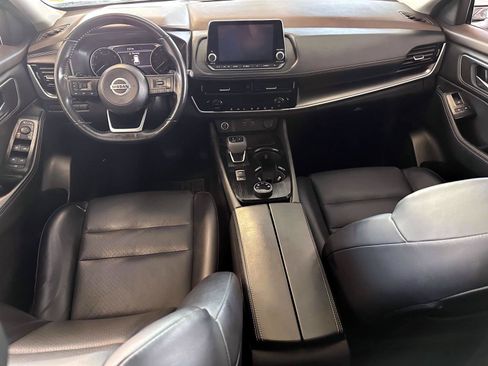 Used 2021 Nissan Rogue SV w/ Premium Package AWD/4WD image 16