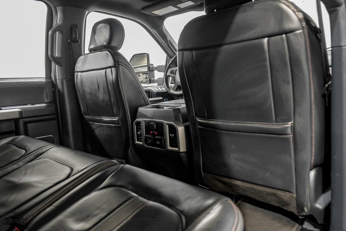 Used 2022 Ford F450 Platinum w/ FX4 Off-Road Package AWD/4WD image 37