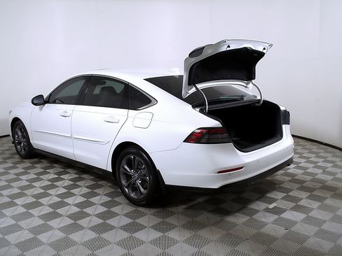 Used 2023 Honda Accord EX-L image 10