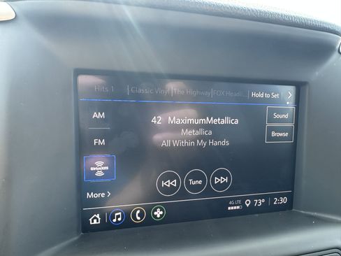 Used 2024 GMC Terrain SLE image 19