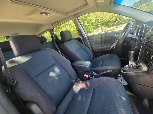 Used 2007 Toyota Matrix XR FWD image 25