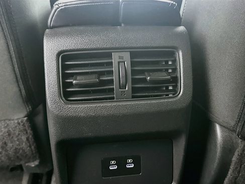 Used 2025 Nissan Rogue SV AWD/4WD image 26