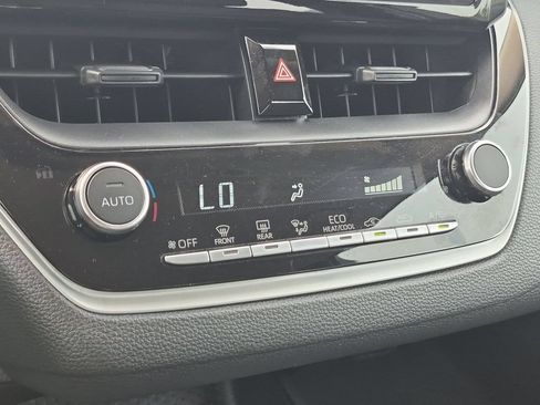 Used 2024 Toyota Corolla LE FWD image 20