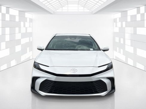 Used 2026 Toyota Camry SE FWD image 2