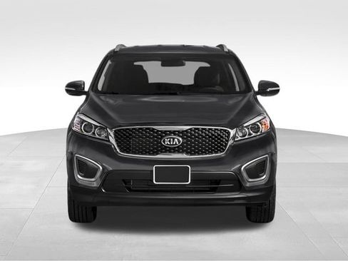 Used 2018 Kia Sorento FWD image 7