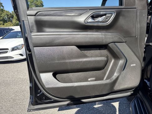 Used 2022 GMC Yukon SLT w/ SLT Premium Package image 41