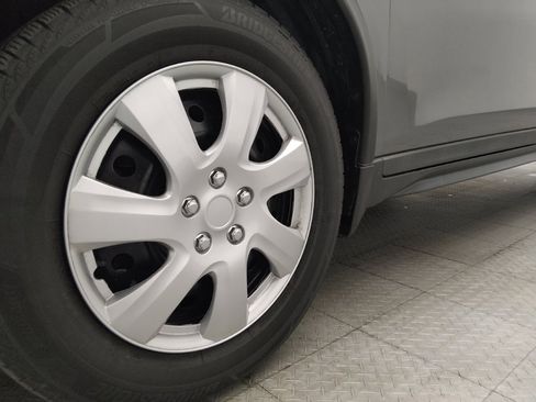 Used 2018 Nissan Rogue S FWD image 31