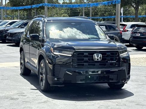 New 2026 Honda Pilot Black Edition image 3