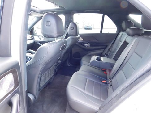 Used 2020 Mercedes-Benz GLE 350 4MATIC w/ Premium Package image 14