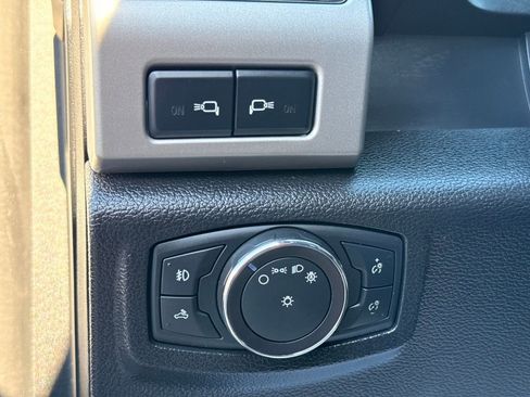 Used 2017 Ford F350 Lariat w/ Chrome Package image 26