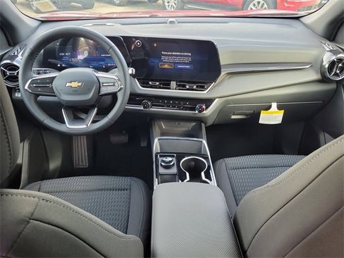 New 2026 Chevrolet Equinox LT image 9