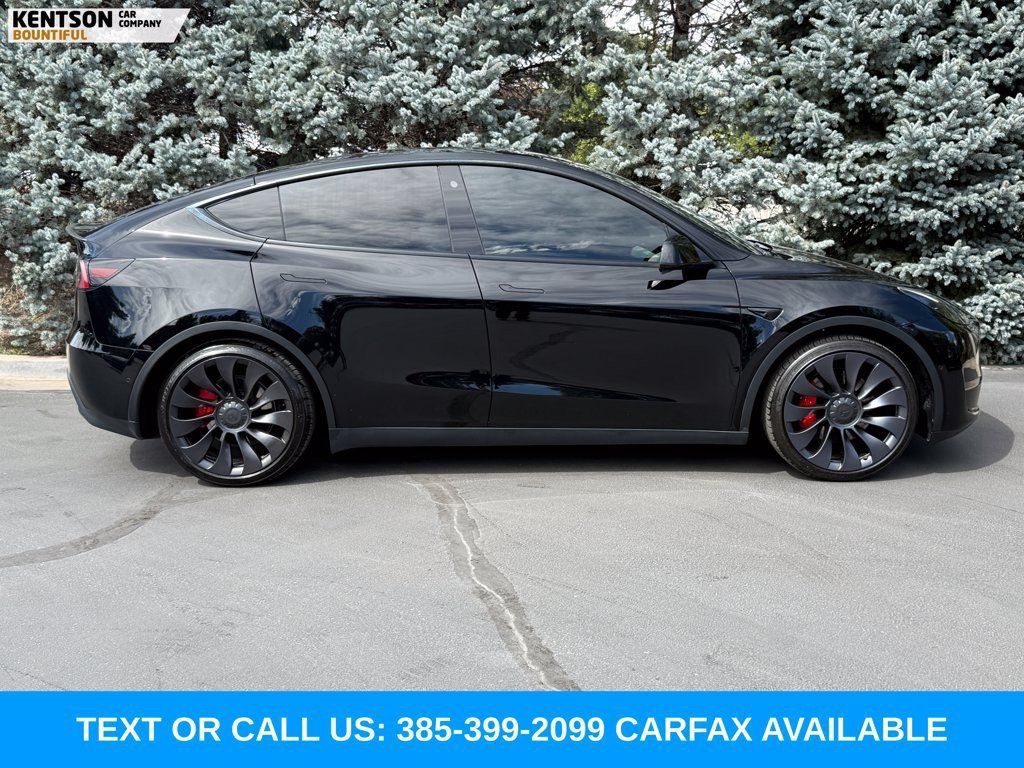 Used 2022 Tesla Model Y Performance AWD/4WD image 10