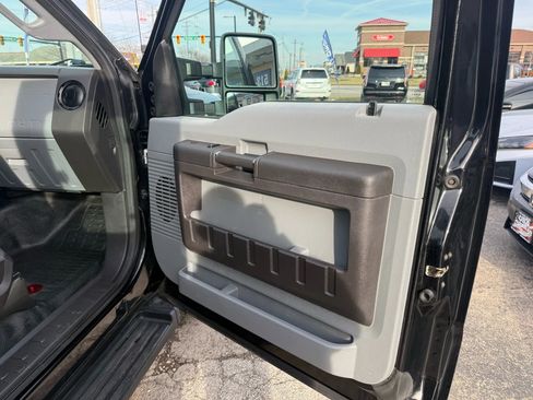 Used 2016 Ford F250 XL w/ XL Appearance Package image 17